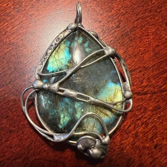 Jewelry - Labrador pendant